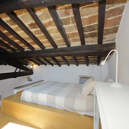 Apartment Montevecchio2 Rome
